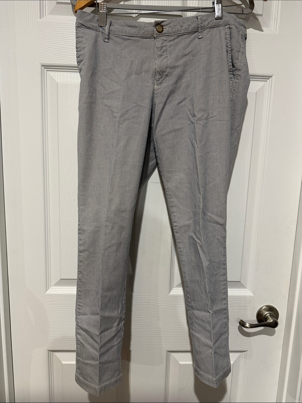 Women’s Khakis by Gap Skinny Boyfriend Straight-Leg Pants Size 6